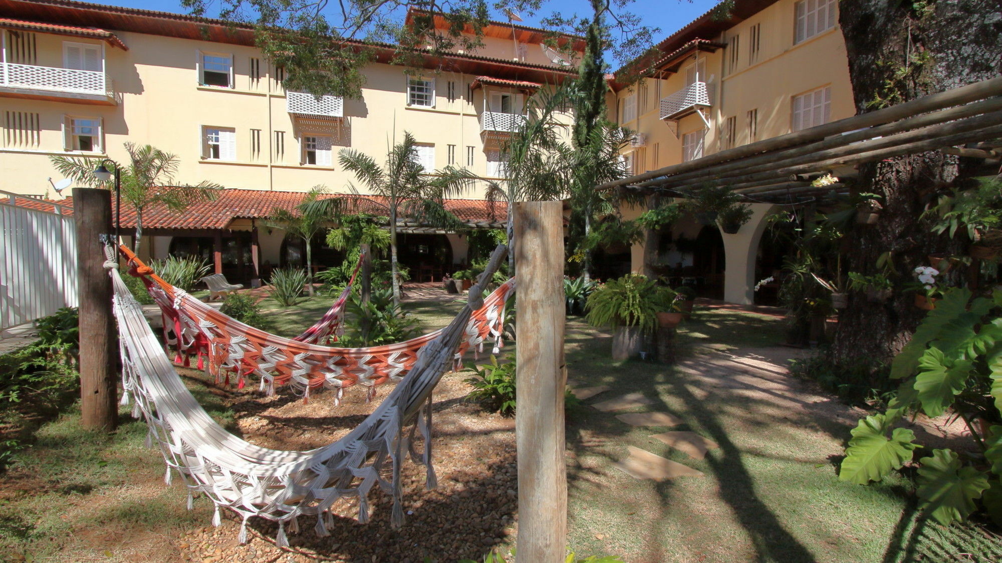 Hotel Mantovani Aguas de Lindoia Exterior photo