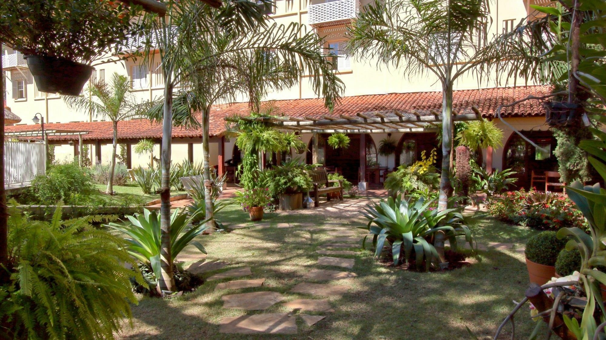 Hotel Mantovani Aguas de Lindoia Exterior photo